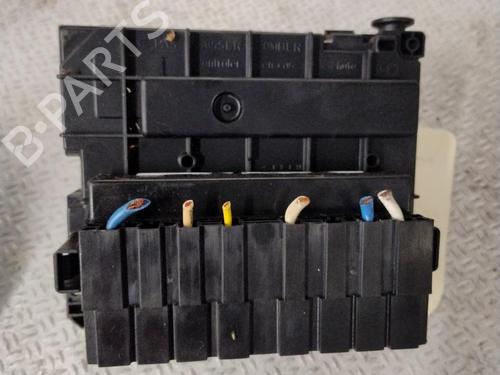 Fuse box CITROËN C5 III (RD_) 1.6 HDi 110 (RD9HZC) | BP27530053E1 - Image 2