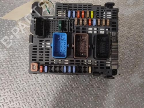 Fuse box CITROËN C4 Picasso II 1.6 HDi / BlueHDi 115 | BP28087359E1 