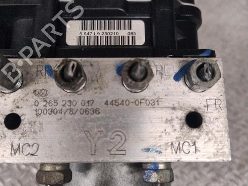 abs-pump-toyota-verso-_r2_-2009-2010-2011-2012-2013-2014-2015-2016-2017-2018-37595747 main image