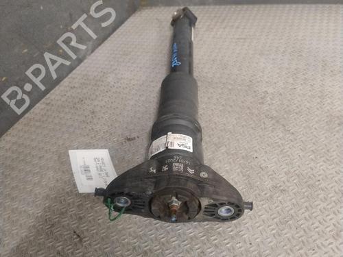 Used Right rear shock absorber Right rear shock absorber PEUGEOT 208 II (UB_, UP_, UW_, UJ_) 1.2 PureTech 100 (101 hp) 40285835 40285835