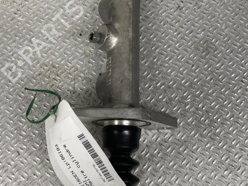 Brake master cylinder CITROËN AMI (9A_) Electric (9AZ2CA) | BP37596297M77 - Image 2