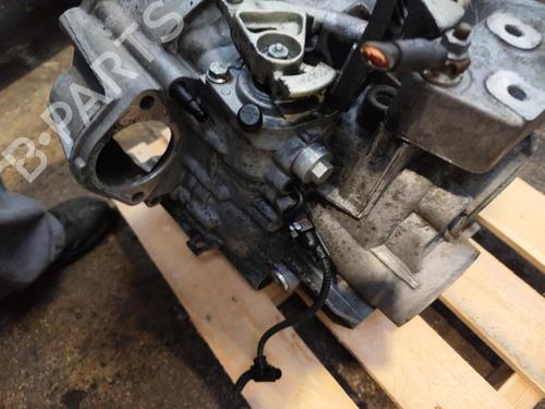 Used Gearbox Gearbox VW SCIROCCO III (137, 138) 2.0 TDI (140 hp) 33031351 33031351