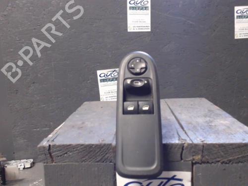 Used Left front window switch Left front window switch 24068348 24068348