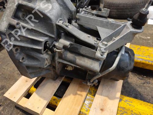 Used Gearbox DACIA DUSTER (HS_) 1.5 dCi (86 hp) 30916326
