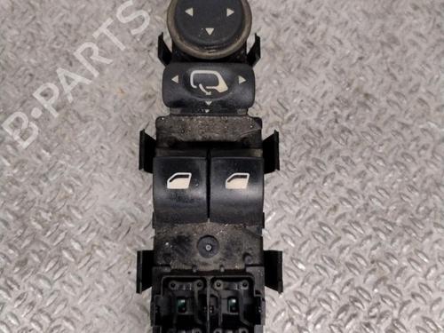 Interrupteur de vitre avant gauche CITROËN C4 Coupe (LA_) 1.6 HDi (109 hp) 33007402