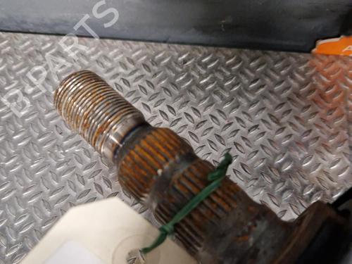 Used Right front driveshaft Right front driveshaft 26137072 26137072