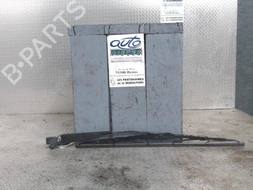 Used Rear windshield wiper arm CITROËN SAXO (S0, S1) 1.1 X, SX (60 hp) 24073591