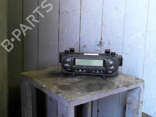 climate-control-peugeot-1007-km_-2005-24063708 main image