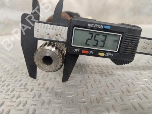 Right front driveshaft TOYOTA YARIS (_P9_) 1.3 VVT-i (SCP90_, SCP90R) | BP24992363M39 