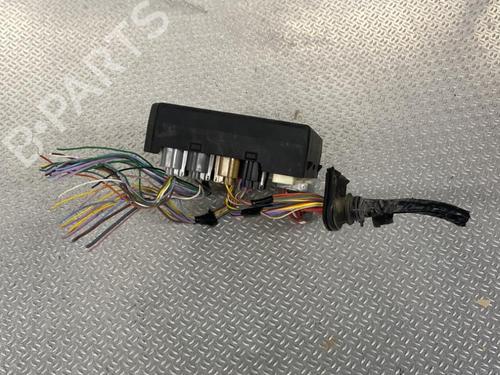 Used Fuse box RENAULT MEGANE III Hatchback (BZ0/1_, B3_) 1.5 dCi (BZ09, BZ0D, BZ1W, BZ29, BZ14) (110 hp) 30484528