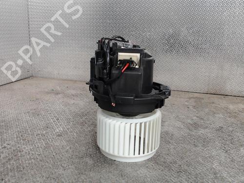 Used Heater blower motor Heater blower motor RENAULT CLIO V (B7_) 1.0 SCe 75 (B7M5) (72 hp) 24076580 24076580