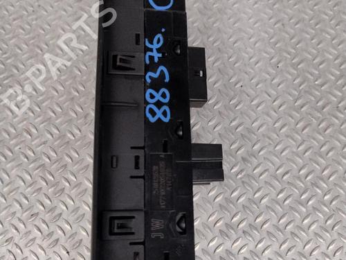 Left front window switch RENAULT MEGANE IV Hatchback (B9A/M/N_) 1.5 dCi 110 (B9A3) | BP29441425I27 