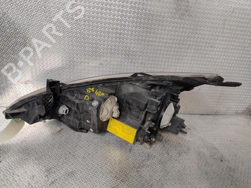 Højre forlygte MITSUBISHI GRANDIS (NA_W) 2.0 DI-D (NA8W) (140 hp) 29644408