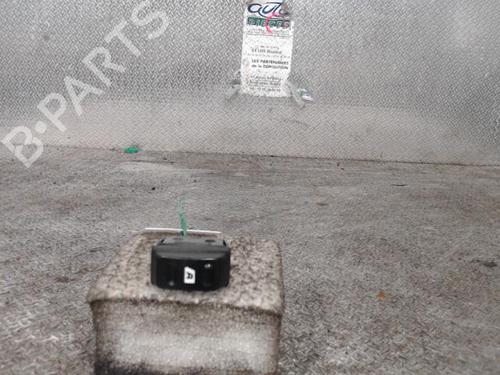 Used Left front window switch Left front window switch CITROËN XSARA PICASSO (N68) 1.6 HDi (90 hp) 24087326 24087326