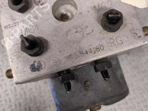 Used ABS pump PEUGEOT 306 Break (7E, N3, N5) 2.0 HDI 90 (90 hp) 30797683