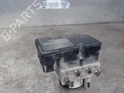 Abs pomp TOYOTA YARIS (_P9_) 1.4 D-4D (NLP90_, NLP90R) (90 hp) 30483710