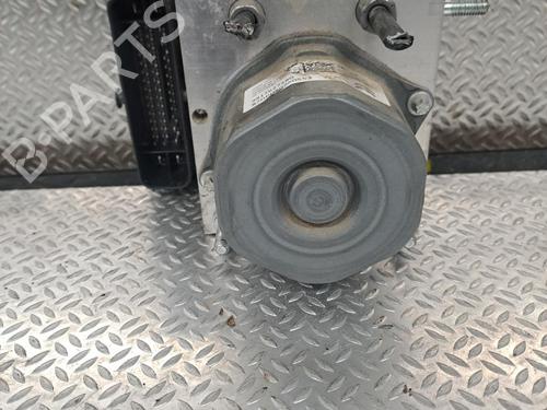 Pompe ABS PEUGEOT 308 II (LB_, LP_, LW_, LH_, L3_) 2.0 GT BlueHDi 180 (181 hp) 30484523