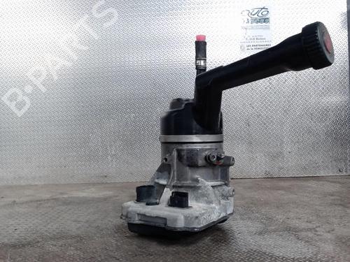 Used Steering pump PEUGEOT 308 I (4A_, 4C_) 1.6 HDi (90 hp) 24083396