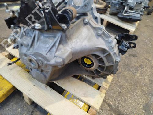 Used Gearbox TOYOTA AURIS (_E15_) 2.0 D-4D (ADE150_, ADE150R) (126 hp) 27489208