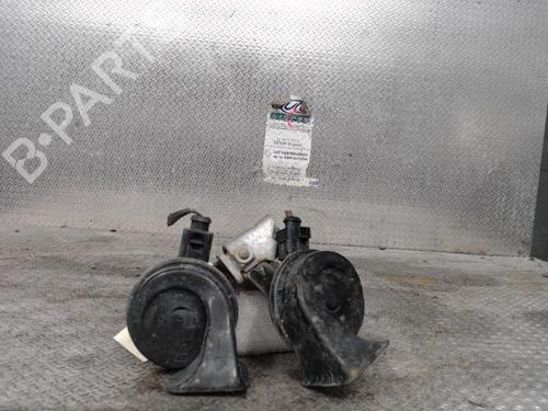Used Horn Horn VW POLO V (6R1, 6C1) 1.6 TDI (90 hp) 24092495 24092495