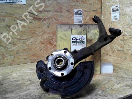 Used Right front steering knuckle VW PASSAT B5.5 (3B3) 1.9 TDI (101 hp) 24067087