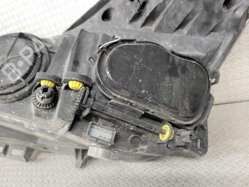 Used Right headlight Right headlight OPEL CORSA D (S07) 1.2 (L08, L68) (80 hp) 33893059 33893059