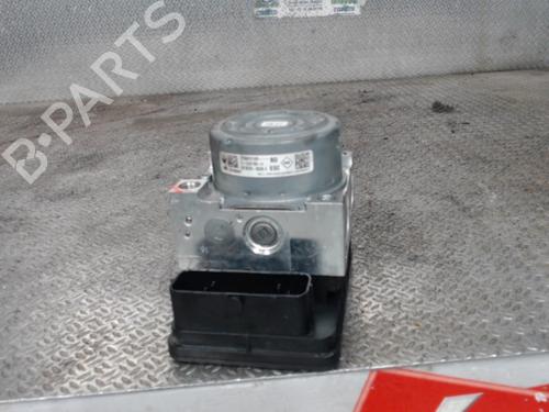 Used ABS pump RENAULT ESPACE V (JR_) 1.6 dCi 160 (160 hp) 30483866