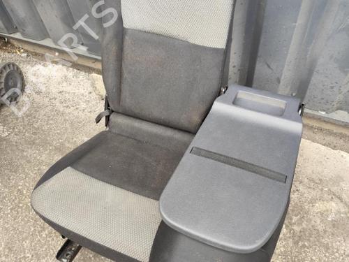 Used Right front seat Right front seat NISSAN NV250 Van (X61) dCi 95 (95 hp) 40553668 40553668