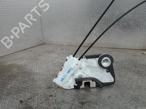 Used Front right lock Front right lock TOYOTA YARIS (_P13_) 1.5 (NSP131_) (112 hp) 24077821 24077821