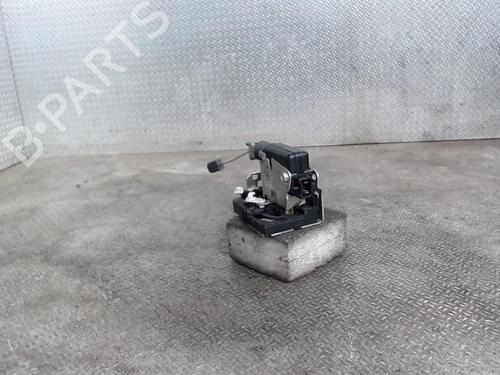 Vergrendeling rechts voor DACIA LOGAN MCV (KS_) 1.5 dCi (KS0K) (68 hp) 24083473