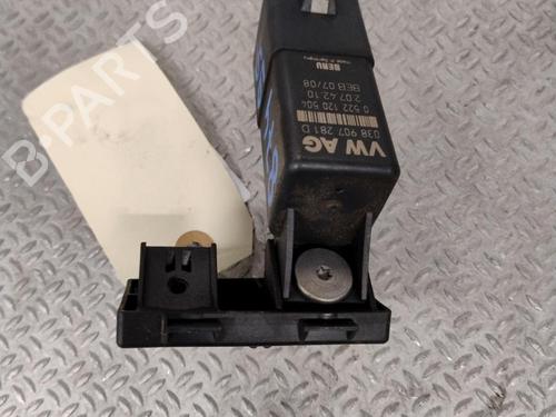 Electronic module VW GOLF V (1K1) 1.9 TDI | BP25703160M83 - Image 2