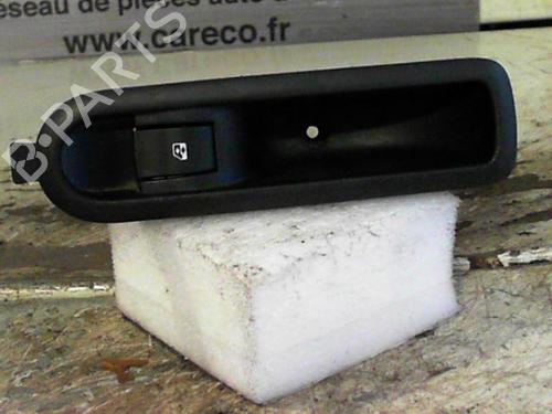 Used Right rear window switch RENAULT SCÉNIC II (JM0/1_) 1.9 dCi (JM0G, JM12, JM1G, JM2C) (120 hp) 24065970