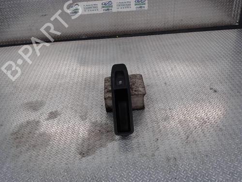 right-rear-window-switch-renault-clio-v-b7_-2019-37038892 main image
