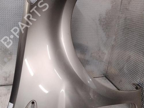 Used Right front fenders RENAULT CLIO III Grandtour (KR0/1_) 1.5 dCi (88 hp) 25703452