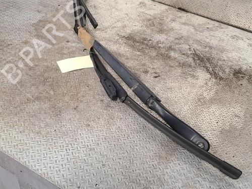 Used Front windshield wiper arm RENAULT MEGANE III Hatchback (BZ0/1_, B3_) 1.6 16V (BZ0H) (101 hp) 24099264