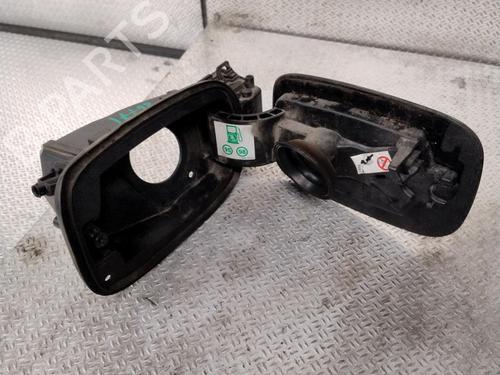 fuel-flap-renault-megane-iv-hatchback-b9amn_-2015-28087373 main image