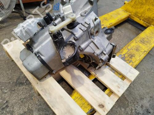 Used Gearbox PEUGEOT 208 I (CA_, CC_) 1.0 VTi (68 hp) 24099684