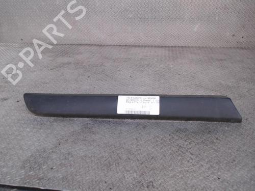 Used Door moulding trim Door moulding trim VW SCIROCCO III (137, 138) 2.0 TDI (140 hp) 33751319 33751319