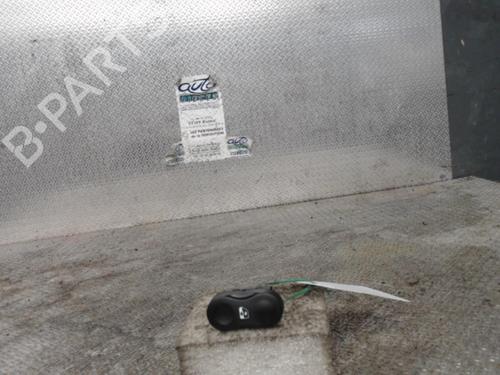 Used Left front window switch Left front window switch DACIA SANDERO 1.4 MPI LPG (72 hp) 24085894 24085894