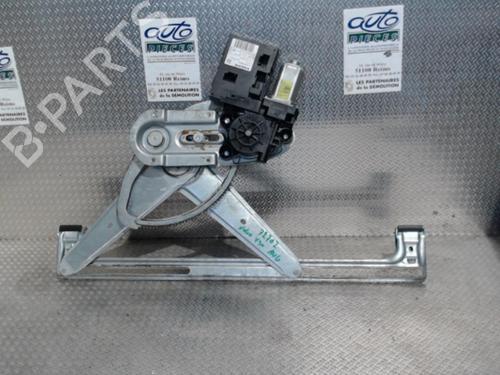 Used Front left window mechanism VOLVO V50 (545) 2.0 D (136 hp) 24077342