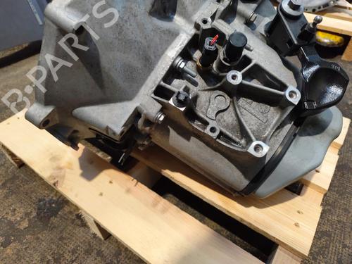 Gearbox CITROËN C3 III (SX) 1.2 PureTech 82 | BP33031356M3 - Image 3