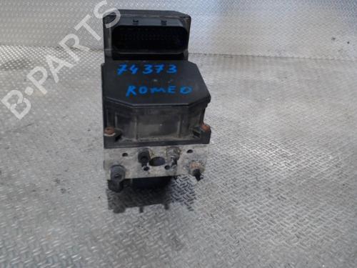 Used ABS pump ALFA ROMEO GT (937_) 1.9 JTD (937CXN1B) (150 hp) 30483642