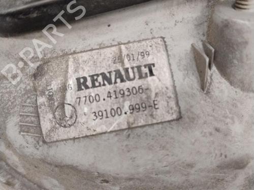 Used Right headlight Right headlight RENAULT TWINGO I (C06_) 1.2 (C066, C068) (58 hp) 33561983 33561983