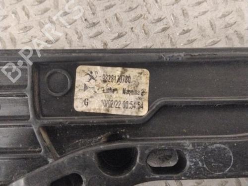 Front left window mechanism PEUGEOT 2008 II (UD_, US_, UY_, UJ_, UR_, UC_) 1.5 BlueHDI 130 | BP30767282C22