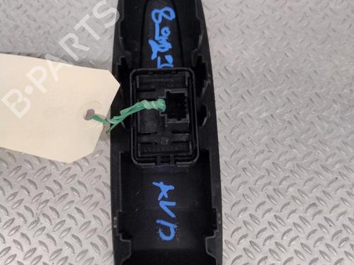 Used Switch Switch RENAULT SCÉNIC IV (J9_) 1.7 Blue dCi 150 (J9A7, J9A8) (150 hp) 29644380 29644380
