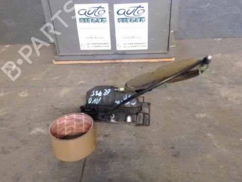 Used Front right lock NISSAN MICRA III (K12) 1.5 dCi (82 hp) 24069359