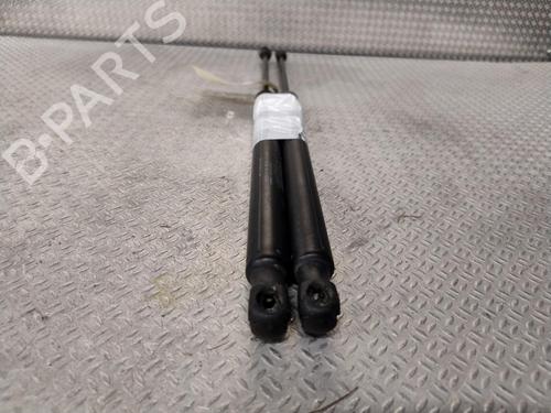 Used Tailgate lift support MERCEDES-BENZ B-CLASS Sports Tourer (W245) B 180 CDI (245.207) (109 hp) 24632288