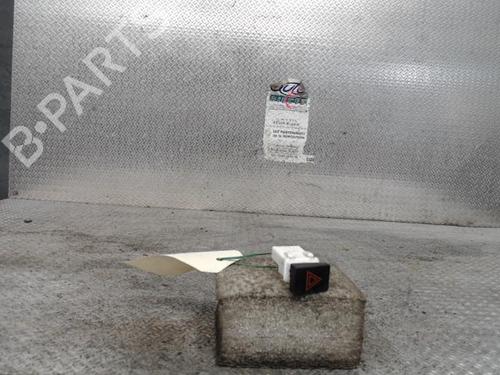 Used Warning switch NISSAN QASHQAI I (J10, NJ10) 2.0 dCi All-wheel Drive (150 hp) 24091749