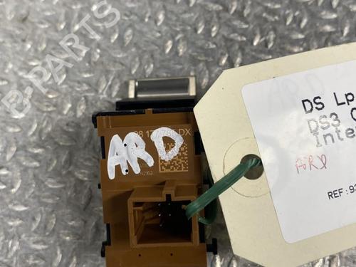 Used Right rear window switch Right rear window switch DS DS 3 / DS 3 CROSSBACK (UR_, UC_, UJ_) E-TENSE (UZZKXZ) (136 hp) 24101572 24101572