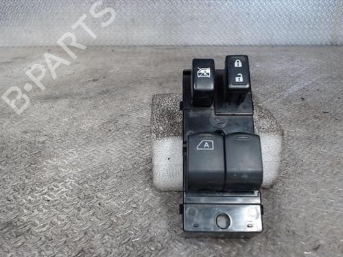Used Left front window switch Left front window switch NISSAN MICRA IV (K13K, K13KK) 1.2 (80 hp) 24079810 24079810